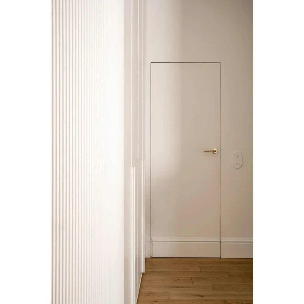 Plintă înaltă MD020 polimer alb 19.8x1.9x200 cm, design clasic